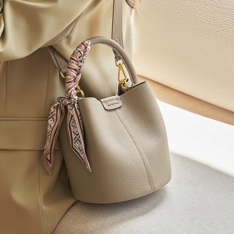 Advanced handbag 2026 new fashionable crossbody bag, Cailanzi commuting bucket bag, versatile single shoulder hand-held women's 5 pieces
